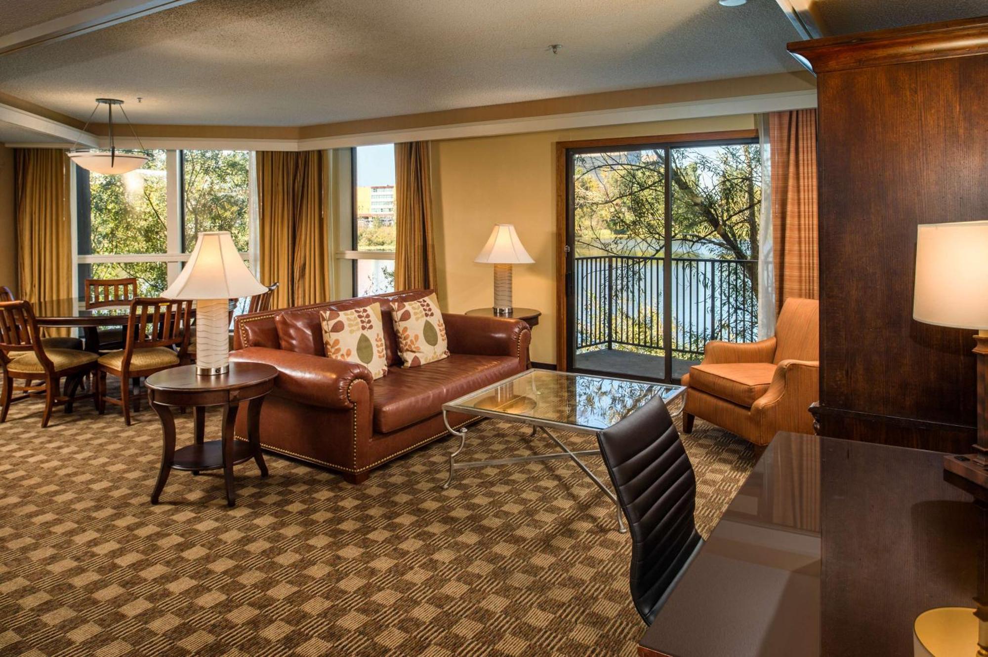 Doubletree By Hilton Seattle Airport Hotel SeaTac Bagian luar foto