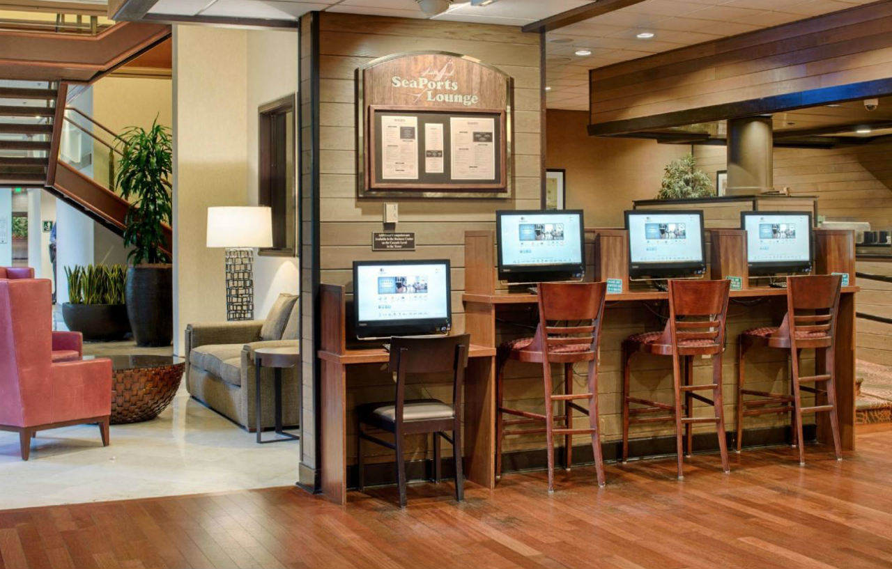 Doubletree By Hilton Seattle Airport Hotel SeaTac Bagian luar foto